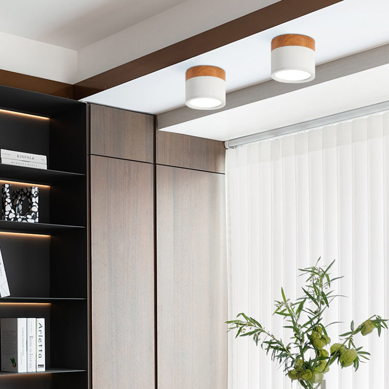 LED-Downlight Rund Ytmonterad Takspotlight Med Cylindrisk Form