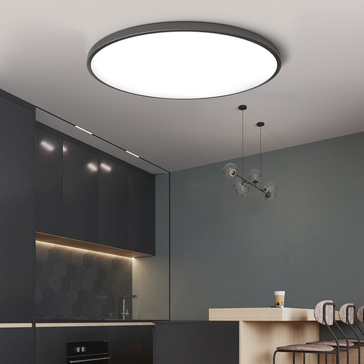 LED-taklampa för utanpåliggande montering - Rund, slimmad panel med metallkant