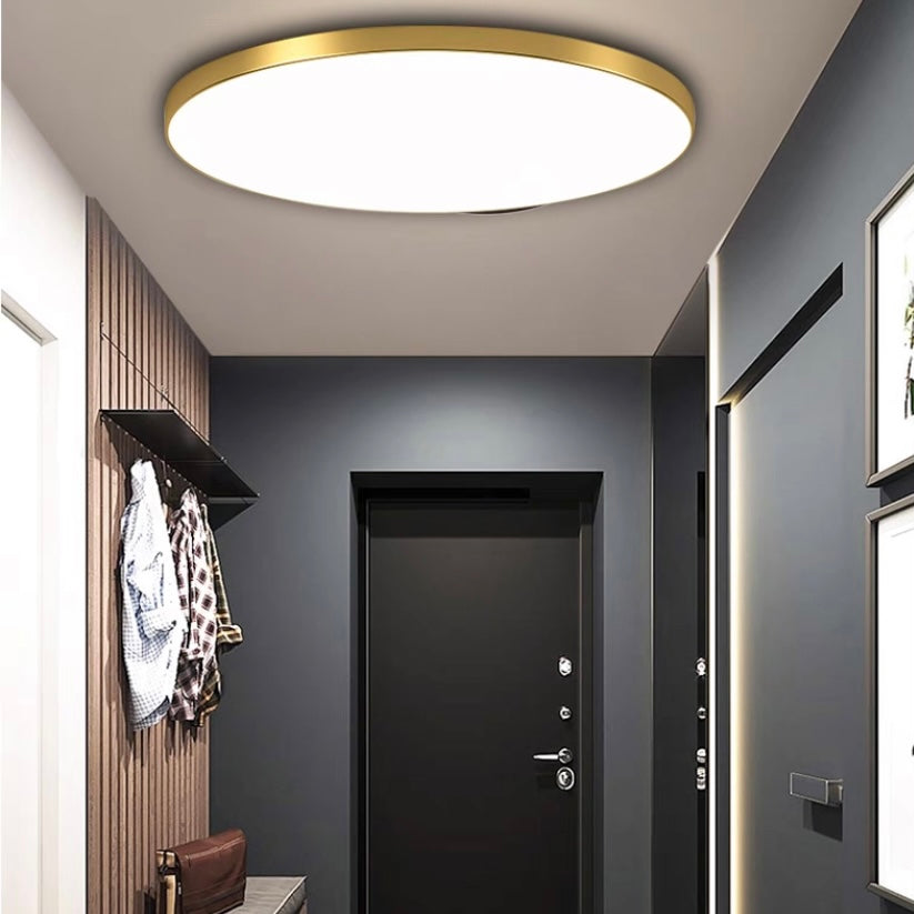 LED-taklampa för utanpåliggande montering - Rund, slimmad panel med metallkant