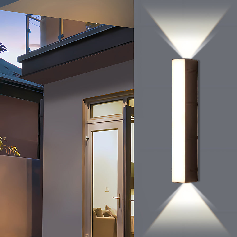 LED-vägglampa - Vertikal rektangulär stav med upp- och nedåtriktat ljus
