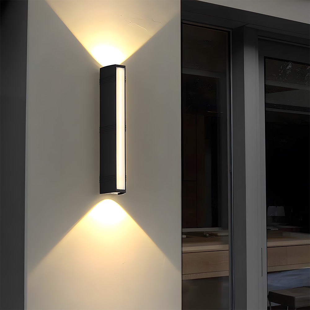 LED-vägglampa - Vertikal rektangulär stav med upp- och nedåtriktat ljus