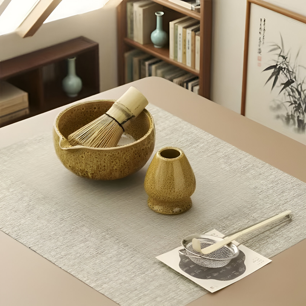 Matcha-teset – keramisk skål och bambuvisp