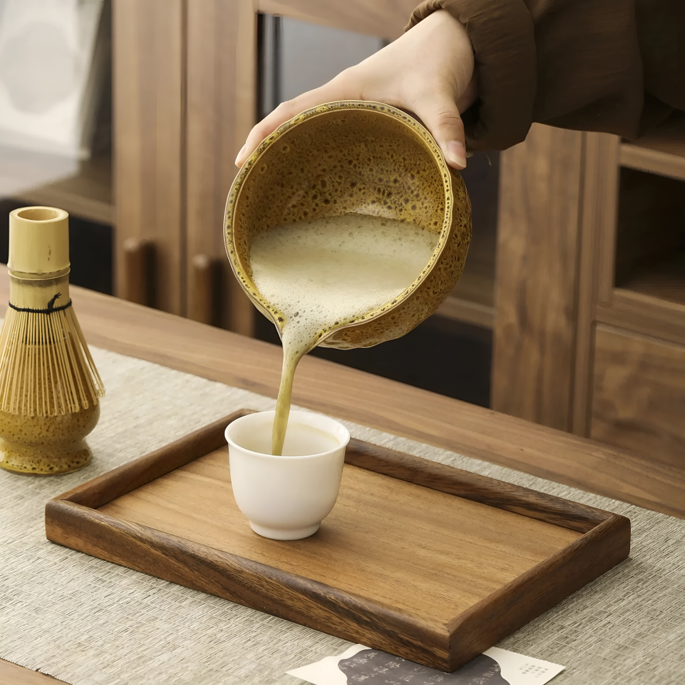 Matcha-teset – keramisk skål och bambuvisp