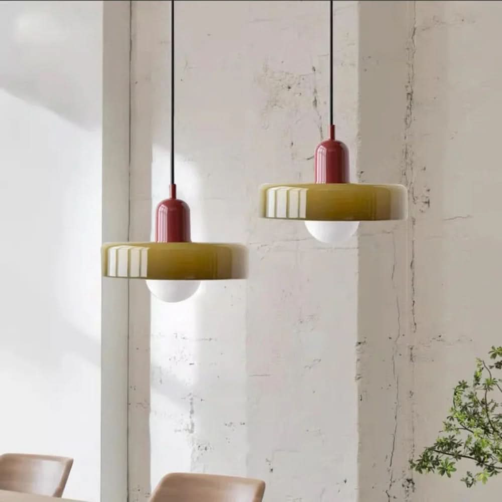 Pendellampa med tvåfärgad glasskärm - Platt skivform med synlig globlampa