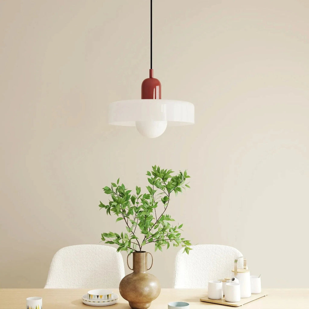 Pendellampa med tvåfärgad glasskärm - Platt skivform med synlig globlampa