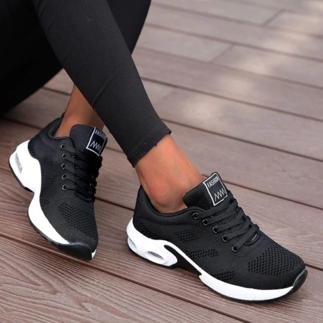 Sneakers för dam med snörning – Stickad ovandel och platåsula