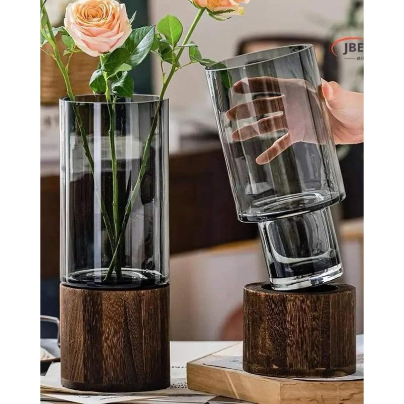 Blomvas med träbas
