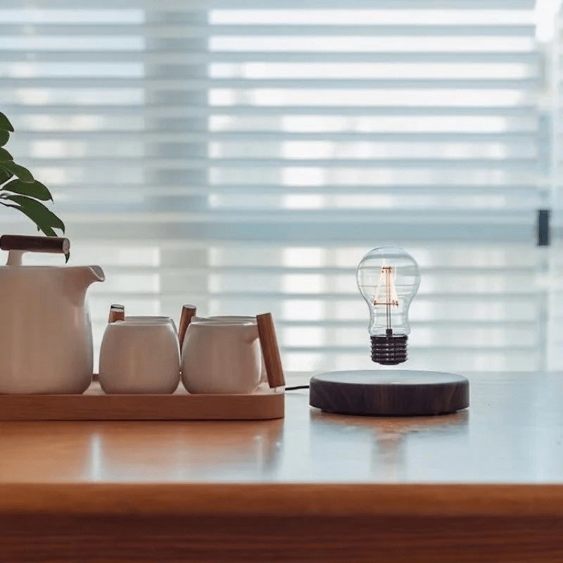 Bordslampa med magnetisk levitation - LED-ljuskälla