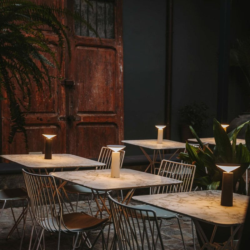 Bordslampa ORBITRAY - Roterbar lampa med dimbar belysning