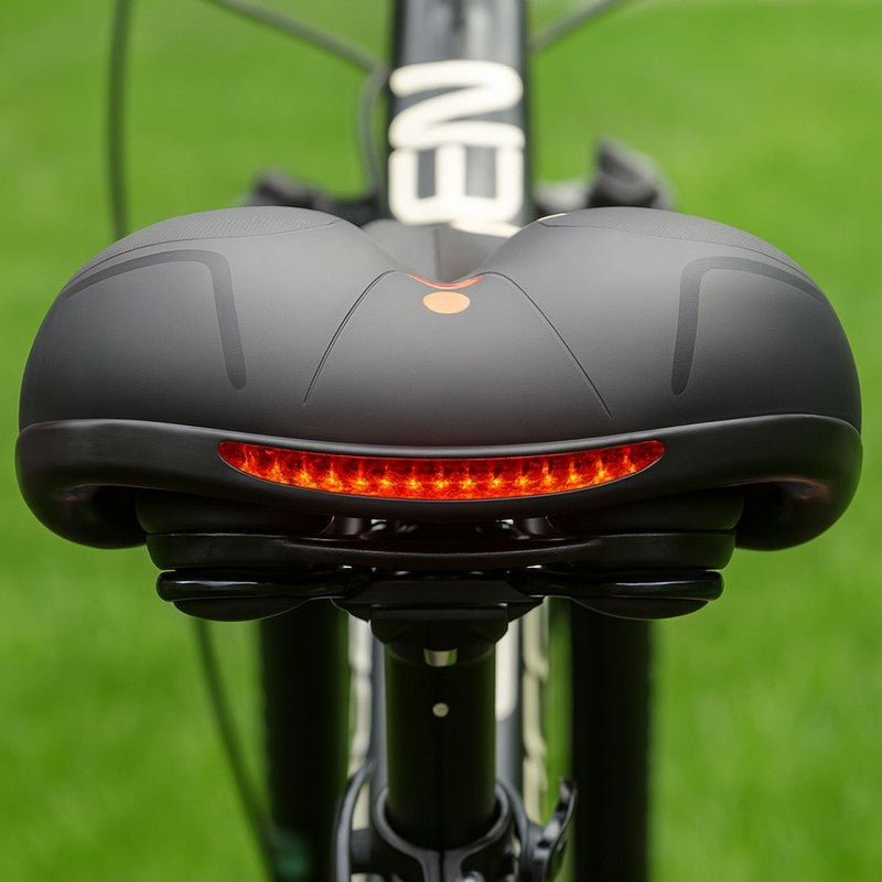 Cykelsadel - Bred med reflekterande remsa