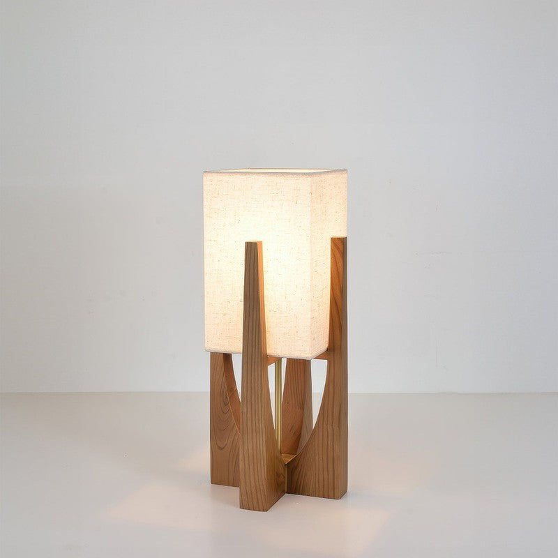 Golvlampa i japansk stil med vertikala trälameller