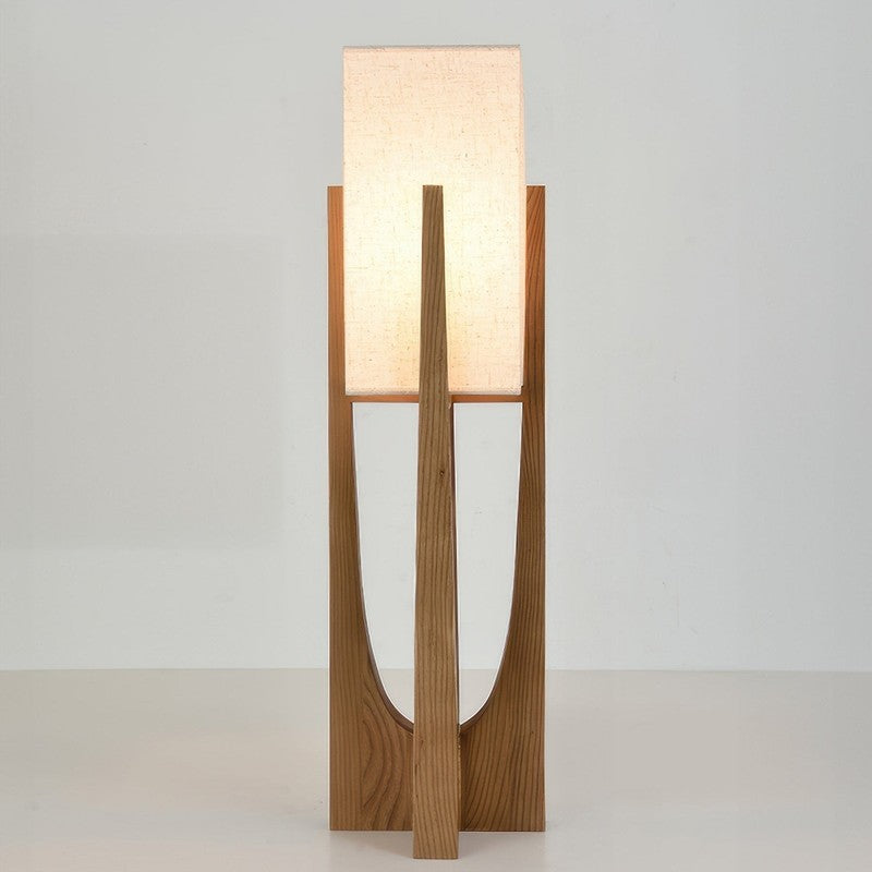 Golvlampa i japansk stil med vertikala trälameller