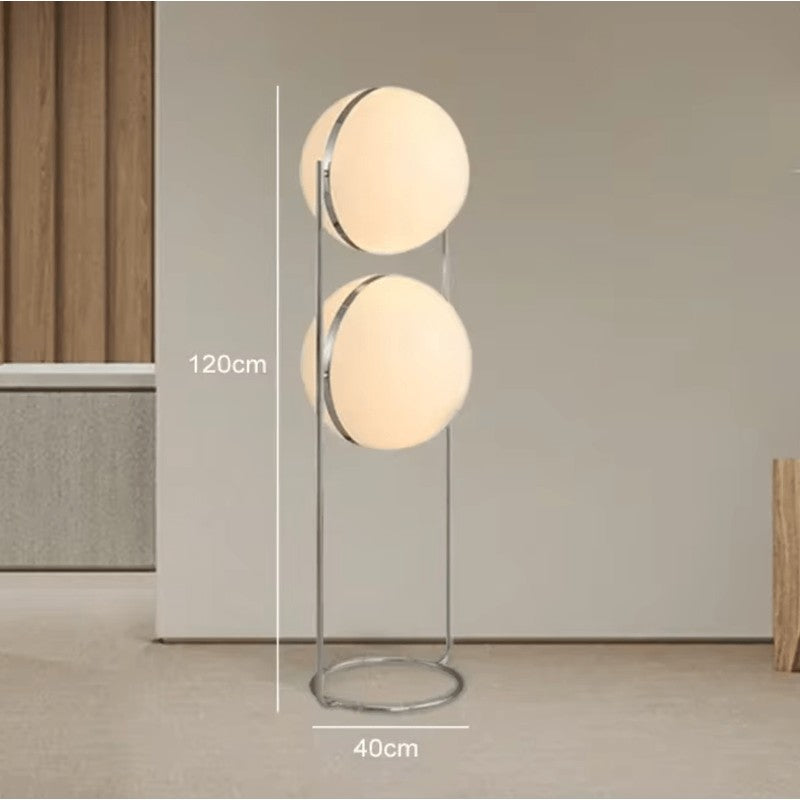 Golvlampa med sfärisk skärm