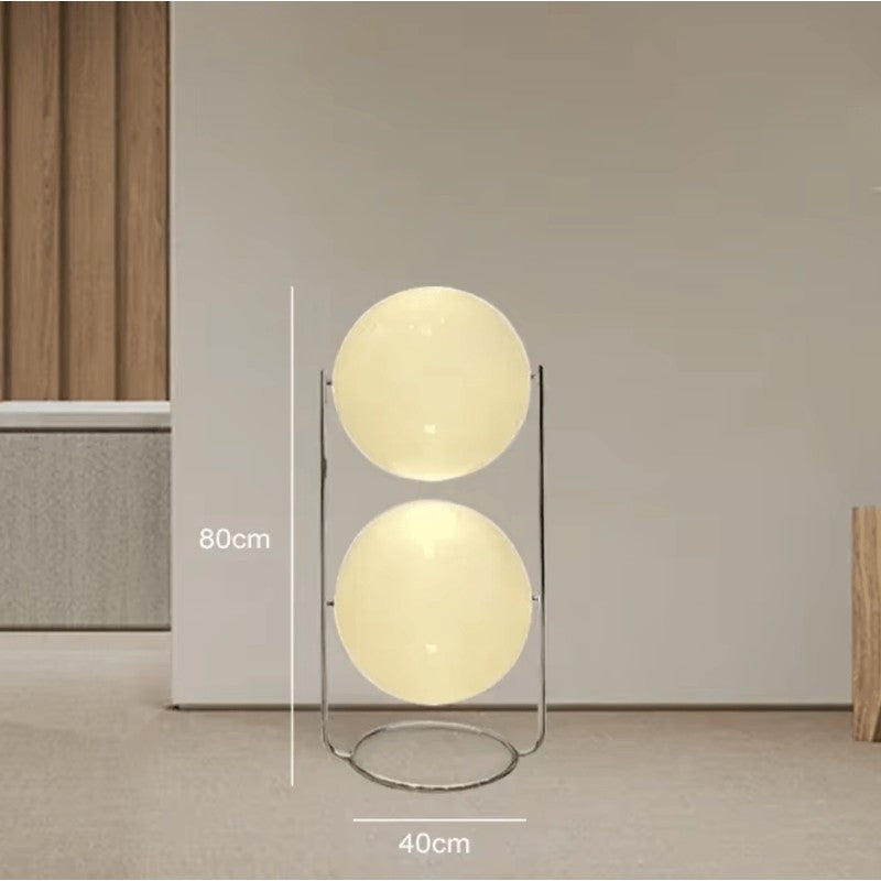 Golvlampa med sfärisk skärm