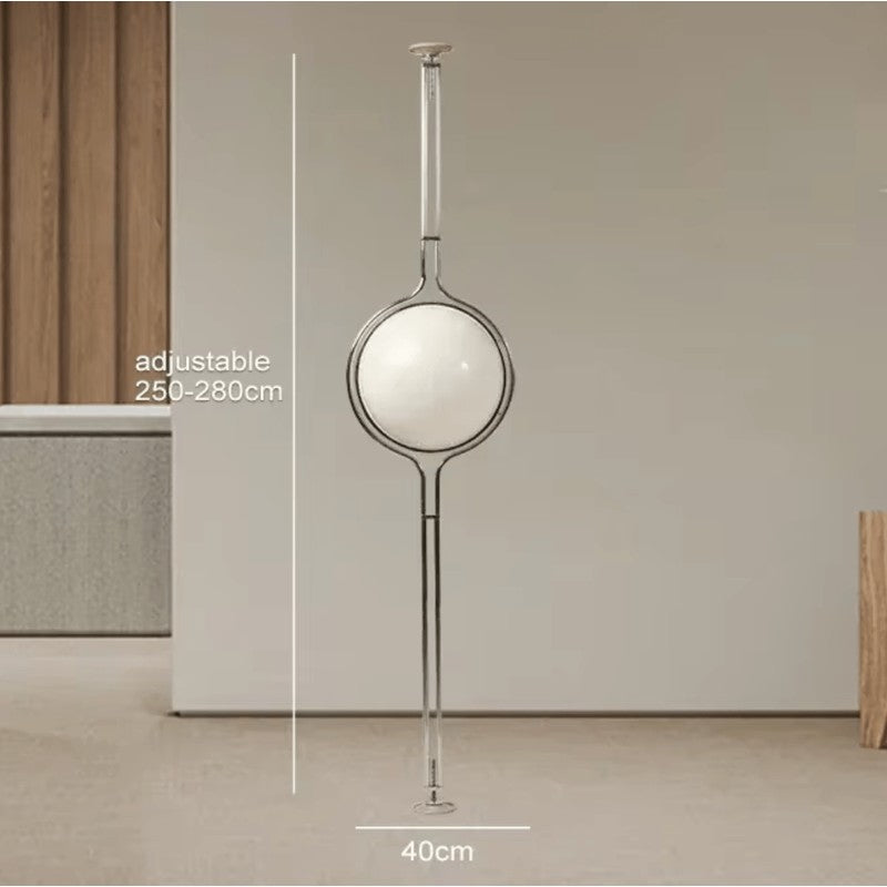 Golvlampa med sfärisk skärm