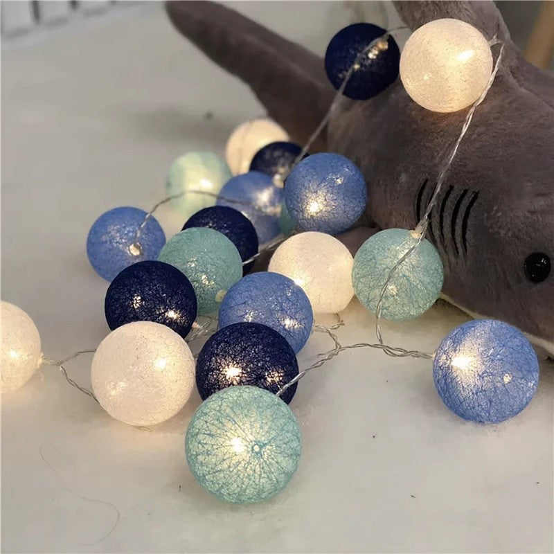 Ljusgarland med bomullsbollar - LED-belysning
