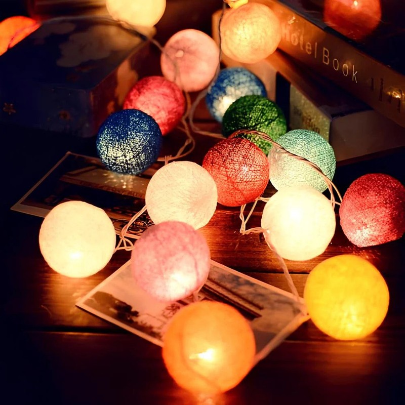 Ljusgarland med bomullsbollar - LED-belysning