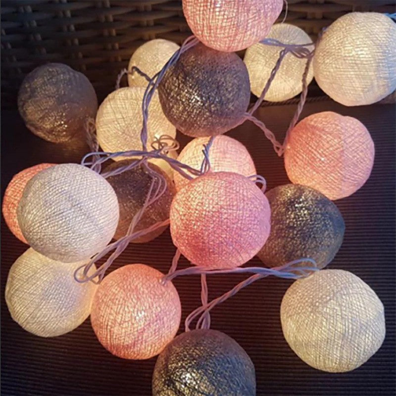 Ljusgarland med bomullsbollar - LED-belysning