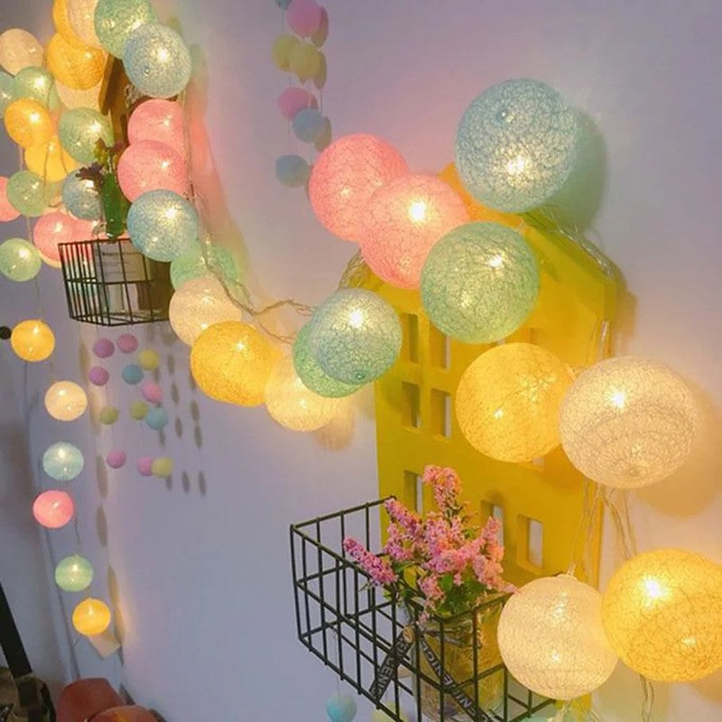 Ljusgarland med bomullsbollar - LED-belysning