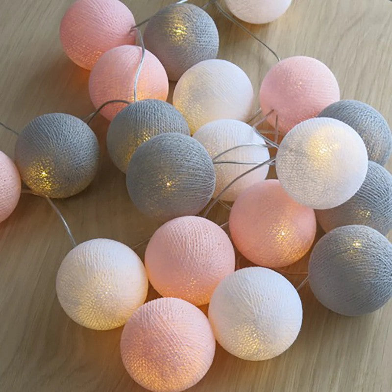 Ljusgarland med bomullsbollar - LED-belysning