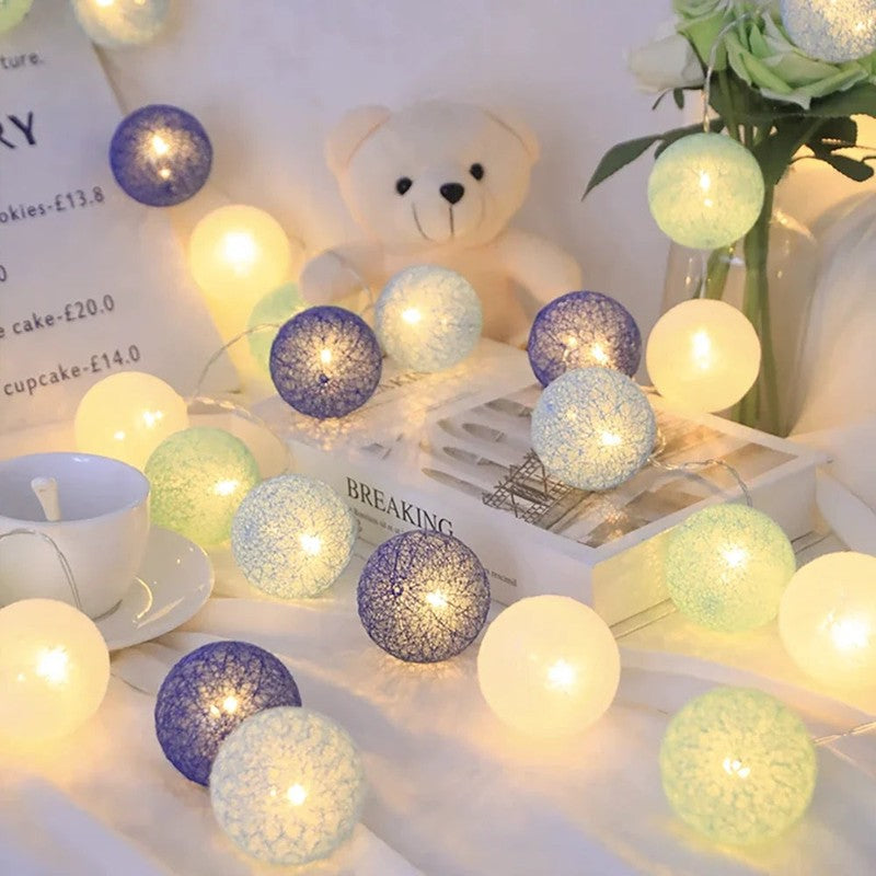 Ljusgarland med bomullsbollar - LED-belysning