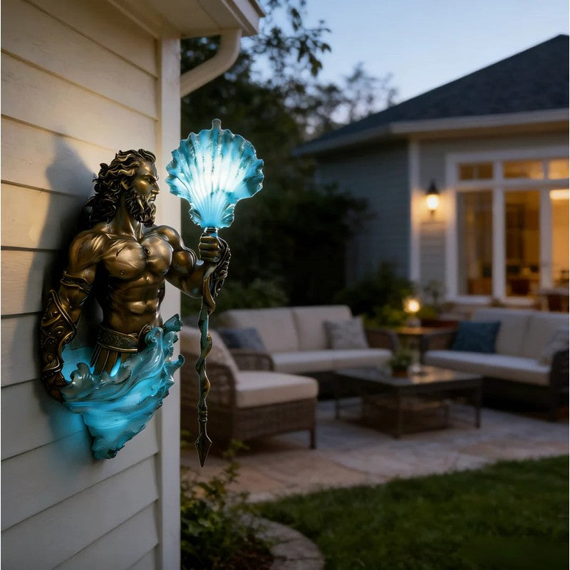 Skulpterad vägglampa - Poseidonfigur