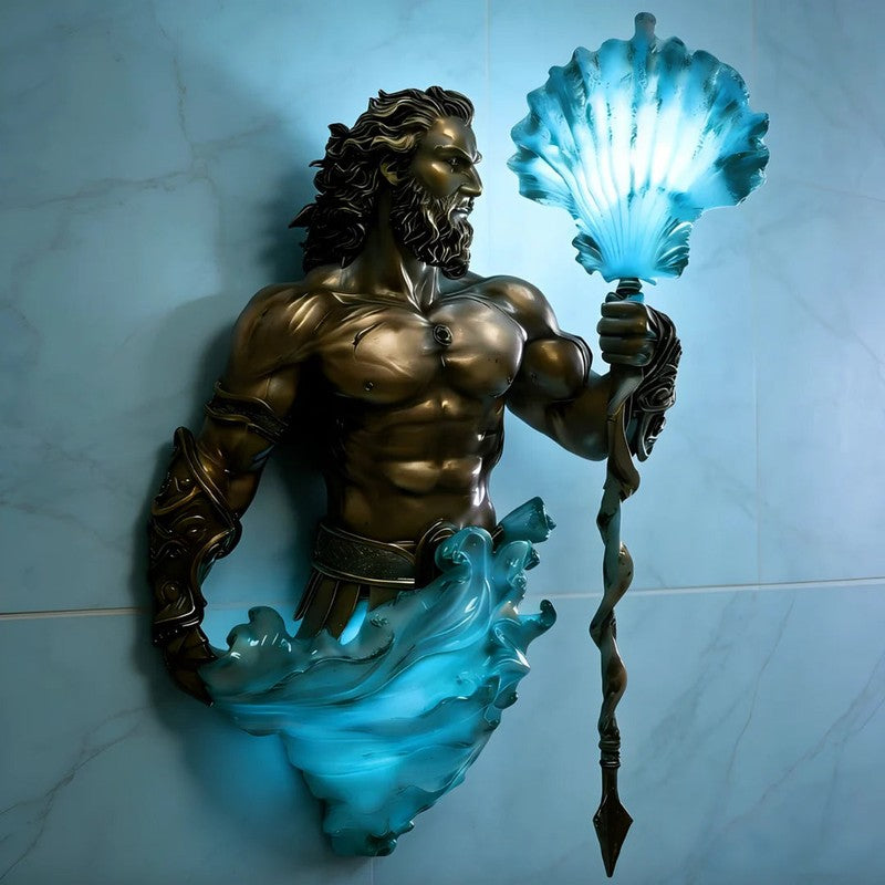 Skulpterad vägglampa - Poseidonfigur