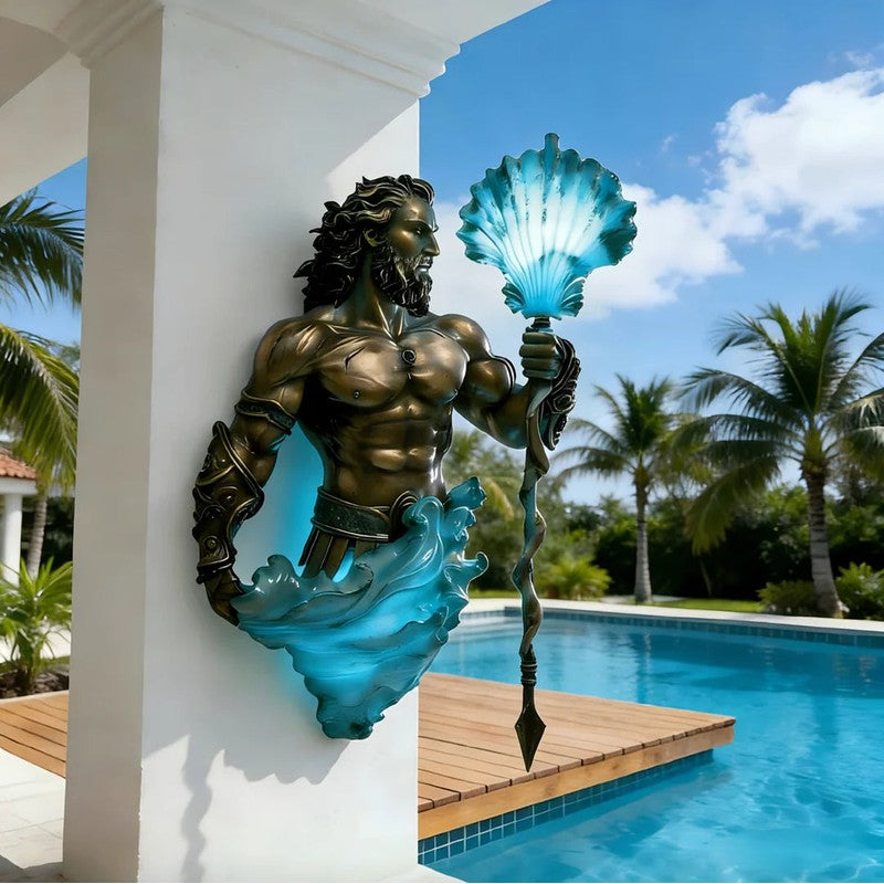 Skulpterad vägglampa - Poseidonfigur