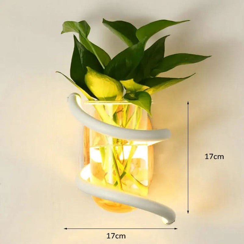 Vägglampa med integrerad vas - LED-belysning
