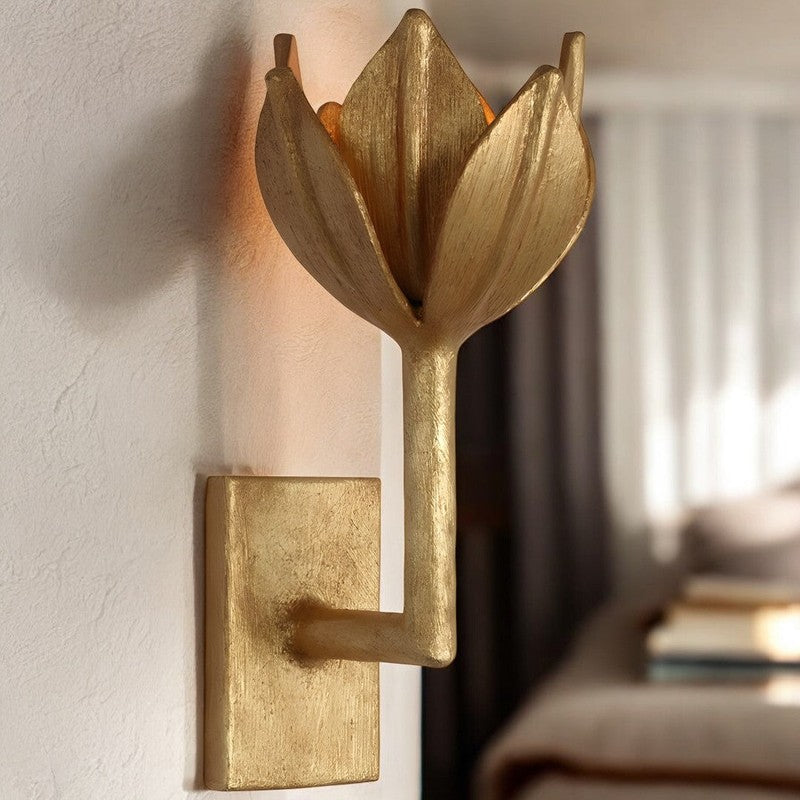Vägglampa med tulpaninspirerad