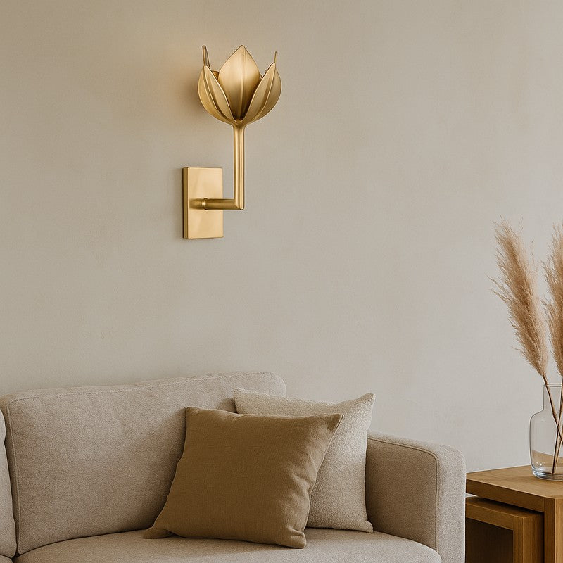 Vägglampa med tulpaninspirerad