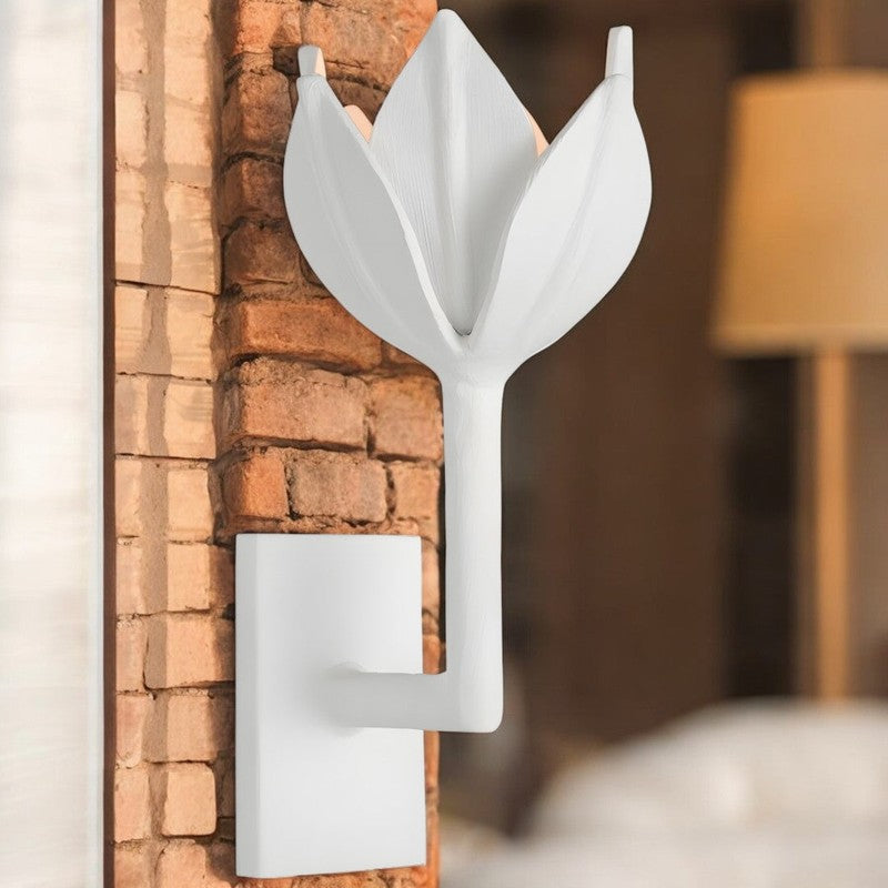 Vägglampa med tulpaninspirerad