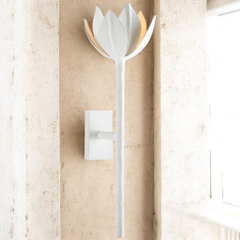 Vägglampa med tulpaninspirerad